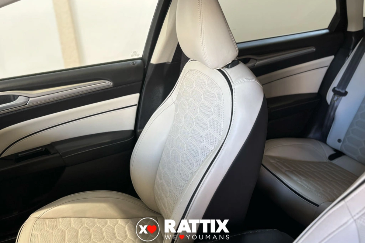 Ford Mondeo 2.0 hybrid 187CV Vignale ecvt 